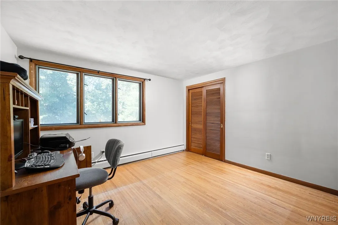 4680 Boncrest Drive East, Clarence, New York 14221, Clarence, New York 14221, 4 Bedrooms Bedrooms, 8 Rooms Rooms,2 BathroomsBathrooms,Residential,Closed,4680 Boncrest Drive East, Clarence, New York 14221,0,B1565155