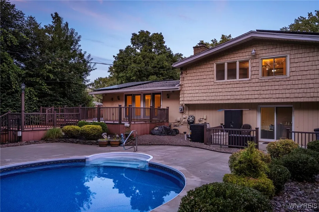 4680 Boncrest Drive East, Clarence, New York 14221, Clarence, New York 14221, 4 Bedrooms Bedrooms, 8 Rooms Rooms,2 BathroomsBathrooms,Residential,Closed,4680 Boncrest Drive East, Clarence, New York 14221,0,B1565155
