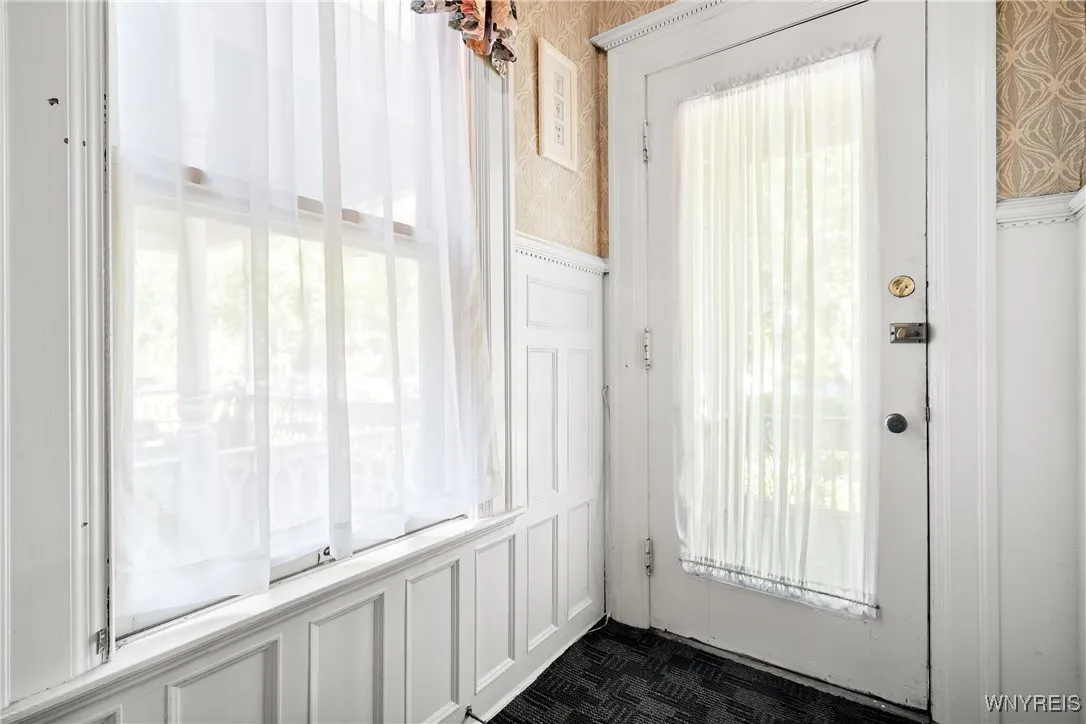 348 Richmond Avenue, Buffalo, New York 14222, Buffalo, New York 14222, 3 Bedrooms Bedrooms, ,2 BathroomsBathrooms,Residential,Closed,348 Richmond Avenue, Buffalo, New York 14222,0,B1561527