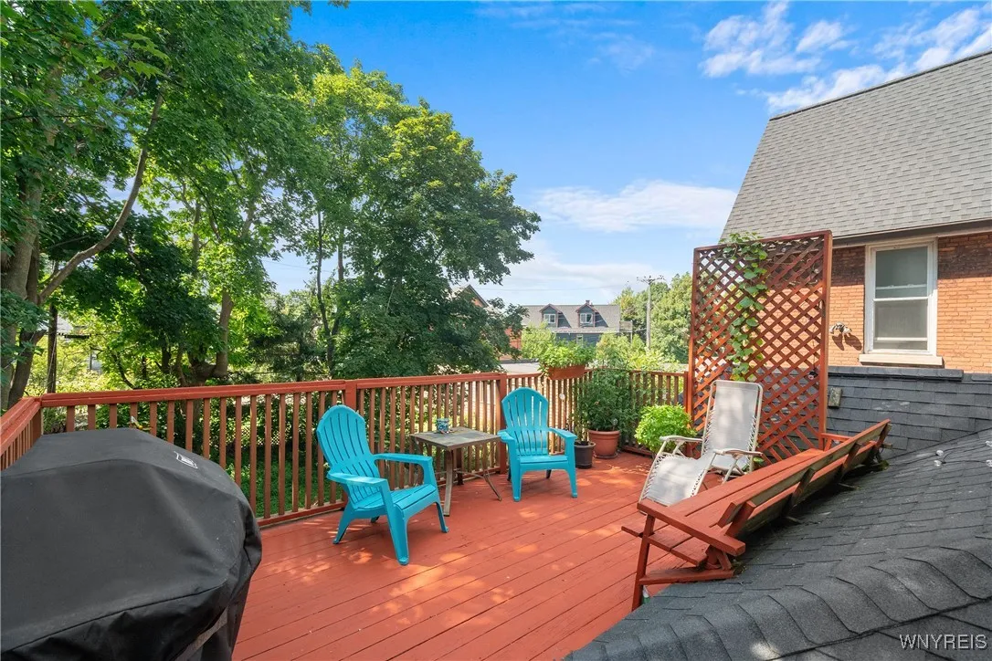 348 Richmond Avenue, Buffalo, New York 14222, Buffalo, New York 14222, 3 Bedrooms Bedrooms, ,2 BathroomsBathrooms,Residential,Closed,348 Richmond Avenue, Buffalo, New York 14222,0,B1561527
