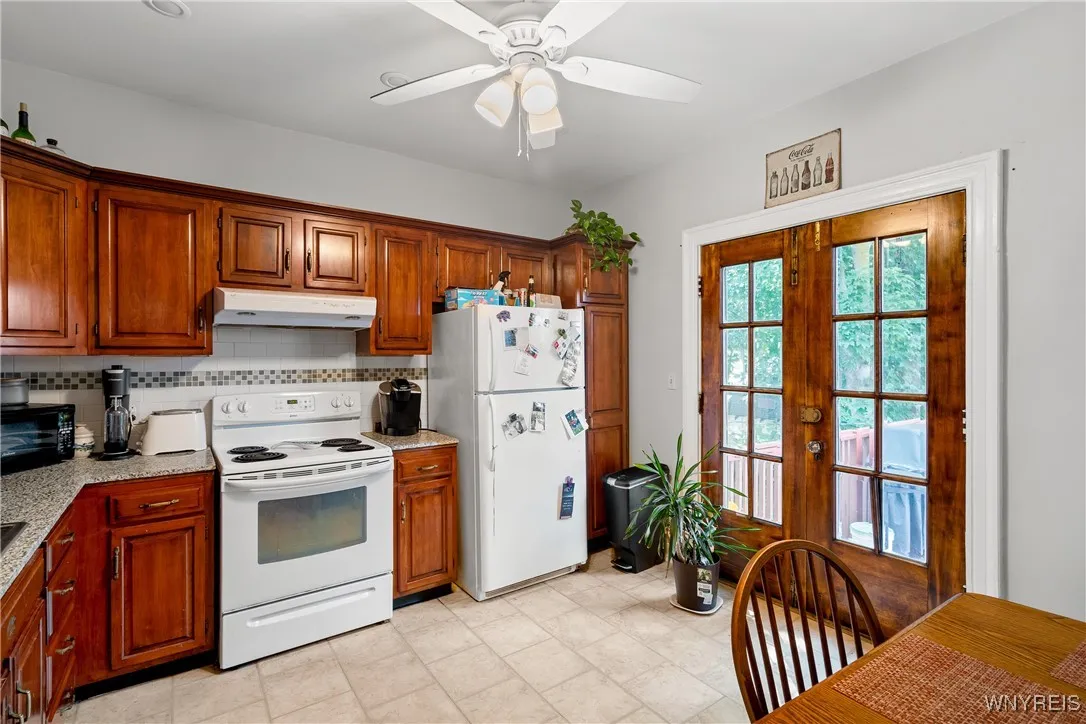 348 Richmond Avenue, Buffalo, New York 14222, Buffalo, New York 14222, 3 Bedrooms Bedrooms, ,2 BathroomsBathrooms,Residential,Closed,348 Richmond Avenue, Buffalo, New York 14222,0,B1561527