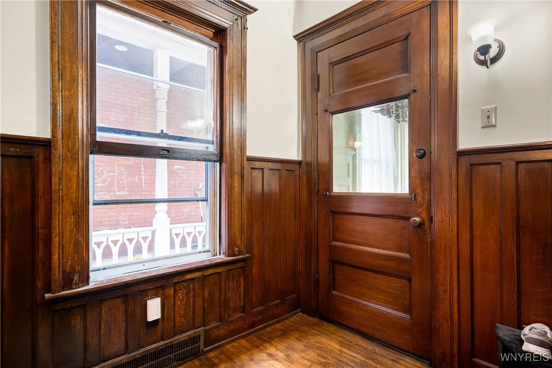 348 Richmond Avenue, Buffalo, New York 14222, Buffalo, New York 14222, 3 Bedrooms Bedrooms, ,2 BathroomsBathrooms,Residential,Closed,348 Richmond Avenue, Buffalo, New York 14222,0,B1561527