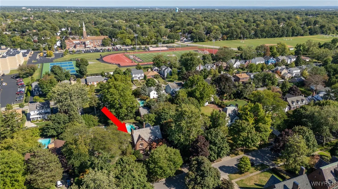 102 Brantwood Road, Amherst, New York 14226, Amherst, New York 14226, 5 Bedrooms Bedrooms, 13 Rooms Rooms,3 BathroomsBathrooms,Residential,Closed,102 Brantwood Road, Amherst, New York 14226,0,B1565783