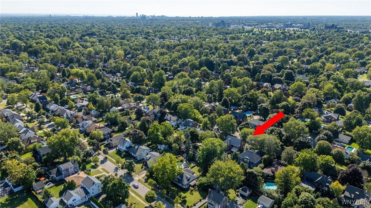 102 Brantwood Road, Amherst, New York 14226, Amherst, New York 14226, 5 Bedrooms Bedrooms, 13 Rooms Rooms,3 BathroomsBathrooms,Residential,Closed,102 Brantwood Road, Amherst, New York 14226,0,B1565783