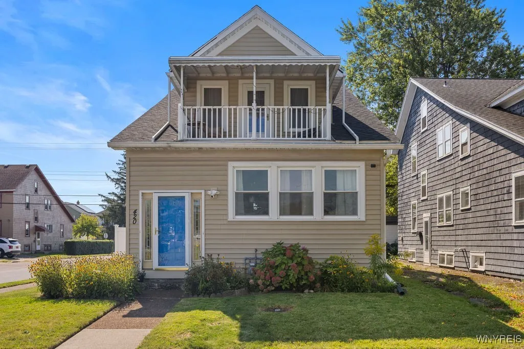 420 Tremaine Avenue, Tonawanda-town, New York 1421, Tonawanda, New York 14217, 4 Bedrooms Bedrooms, ,2 BathroomsBathrooms,Residential,Closed,420 Tremaine Avenue, Tonawanda-town, New York 1421,0,B1565871