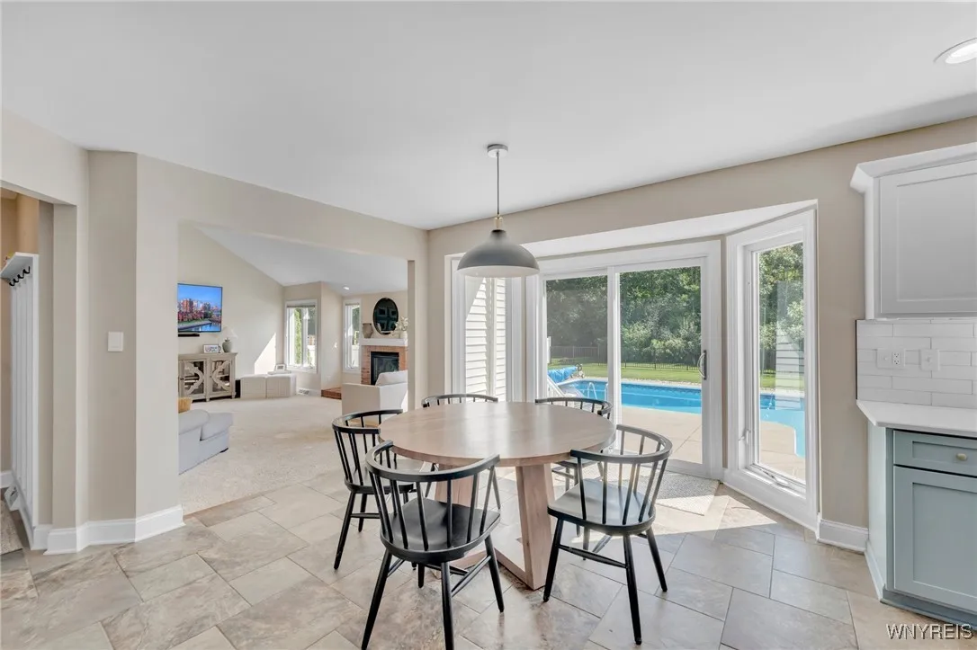 3364 Creekview Drive, Hamburg, New York 14075, Hamburg, New York 14075, 4 Bedrooms Bedrooms, 8 Rooms Rooms,2 BathroomsBathrooms,Residential,Closed,3364 Creekview Drive, Hamburg, New York 14075,0,B1564445