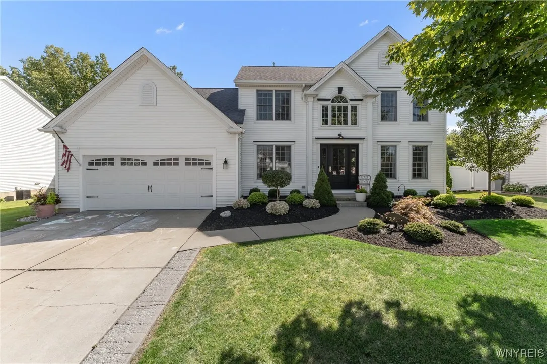 3364 Creekview Drive, Hamburg, New York 14075, Hamburg, New York 14075, 4 Bedrooms Bedrooms, 8 Rooms Rooms,2 BathroomsBathrooms,Residential,Closed,3364 Creekview Drive, Hamburg, New York 14075,0,B1564445