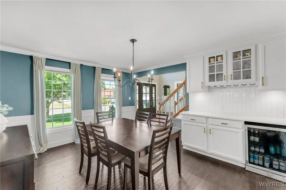 3364 Creekview Drive, Hamburg, New York 14075, Hamburg, New York 14075, 4 Bedrooms Bedrooms, 8 Rooms Rooms,2 BathroomsBathrooms,Residential,Closed,3364 Creekview Drive, Hamburg, New York 14075,0,B1564445