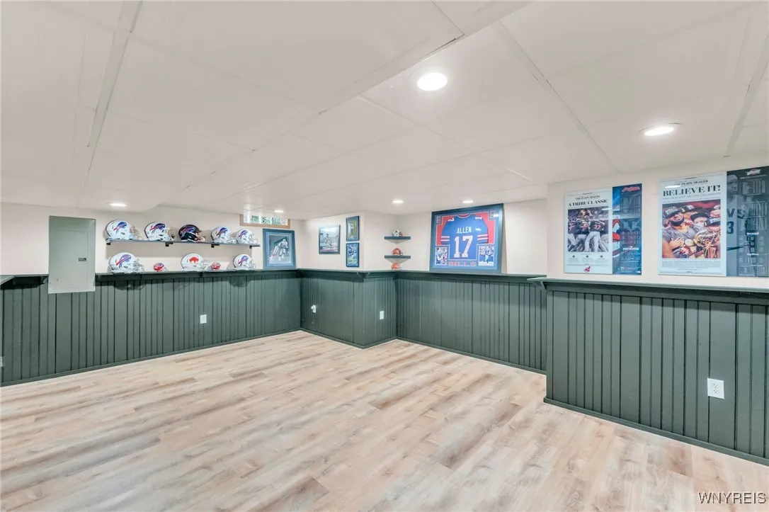 3364 Creekview Drive, Hamburg, New York 14075, Hamburg, New York 14075, 4 Bedrooms Bedrooms, 8 Rooms Rooms,2 BathroomsBathrooms,Residential,Closed,3364 Creekview Drive, Hamburg, New York 14075,0,B1564445