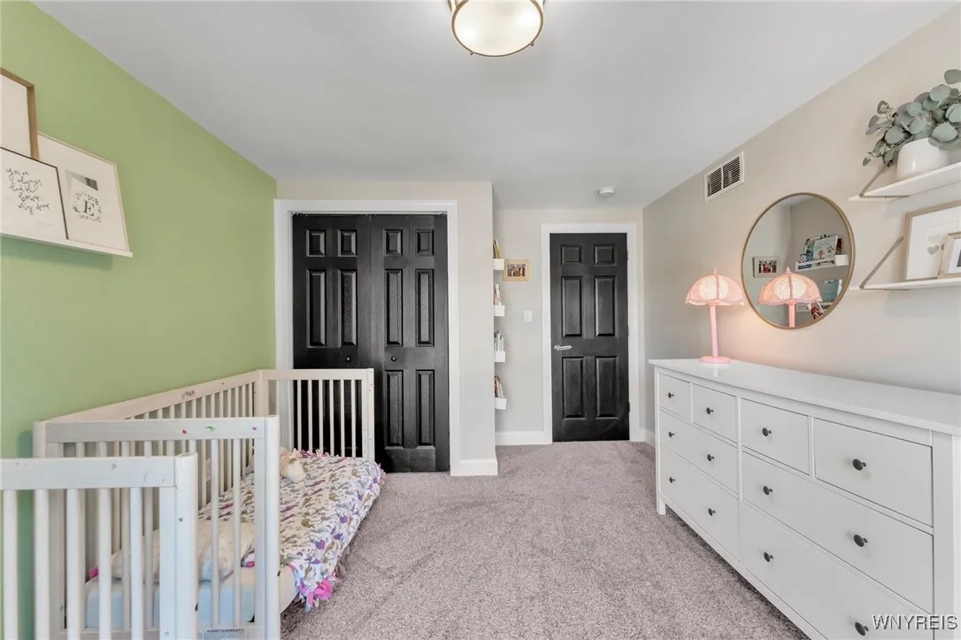 3364 Creekview Drive, Hamburg, New York 14075, Hamburg, New York 14075, 4 Bedrooms Bedrooms, 8 Rooms Rooms,2 BathroomsBathrooms,Residential,Closed,3364 Creekview Drive, Hamburg, New York 14075,0,B1564445