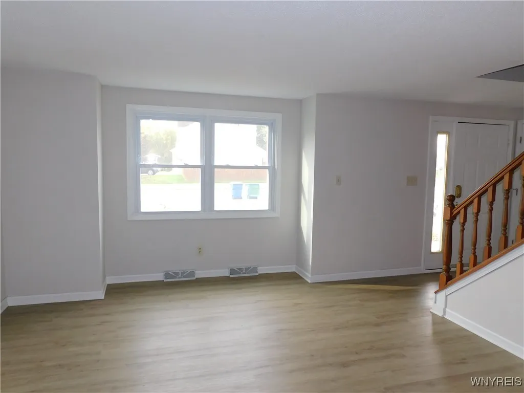 4442 Rushford Drive, Hamburg, New York 14075, Hamburg, New York 14075, 3 Bedrooms Bedrooms, 8 Rooms Rooms,2 BathroomsBathrooms,Residential,Closed,4442 Rushford Drive, Hamburg, New York 14075,0,B1566164