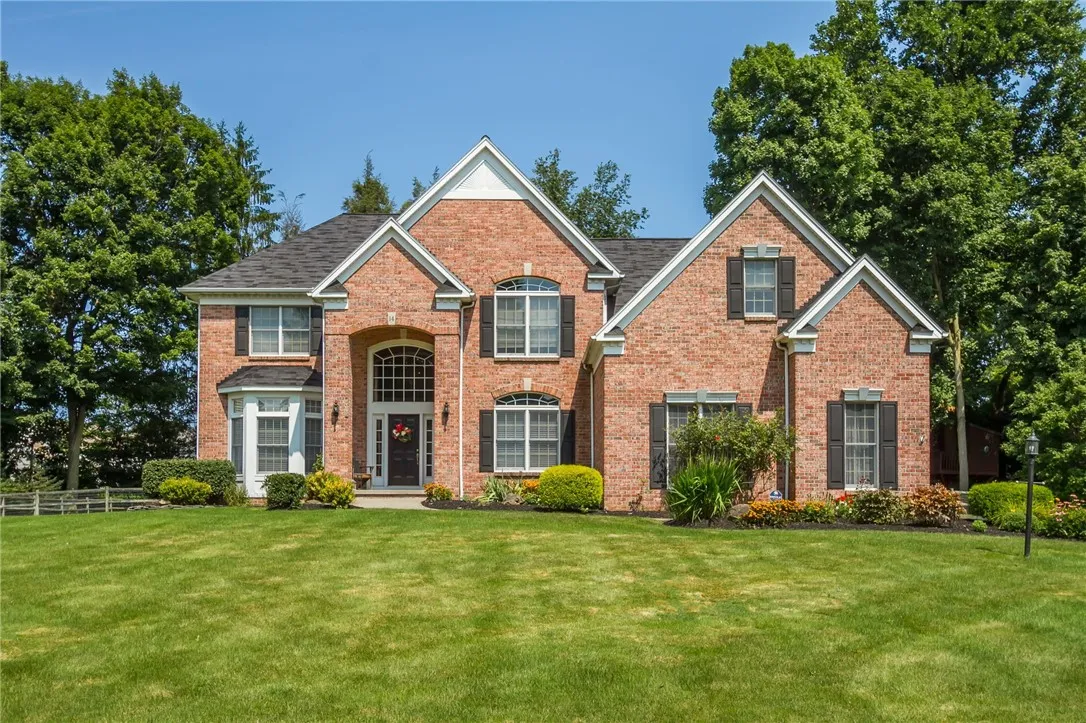 14 Loch Loyal Court, Penfield, New York 14526, Penfield, New York 14526, 4 Bedrooms Bedrooms, 9 Rooms Rooms,3 BathroomsBathrooms,Residential,Closed,14 Loch Loyal Court, Penfield, New York 14526,0,R1566195