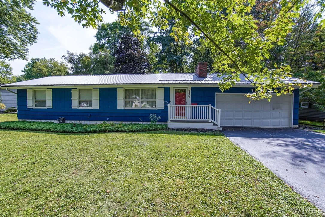 757 Warren Drive, Aurora, New York 14052, Aurora, New York 14052, 3 Bedrooms Bedrooms, 6 Rooms Rooms,1 BathroomBathrooms,Residential Lease,Closed,757 Warren Drive, Aurora, New York 14052,0,B1566606