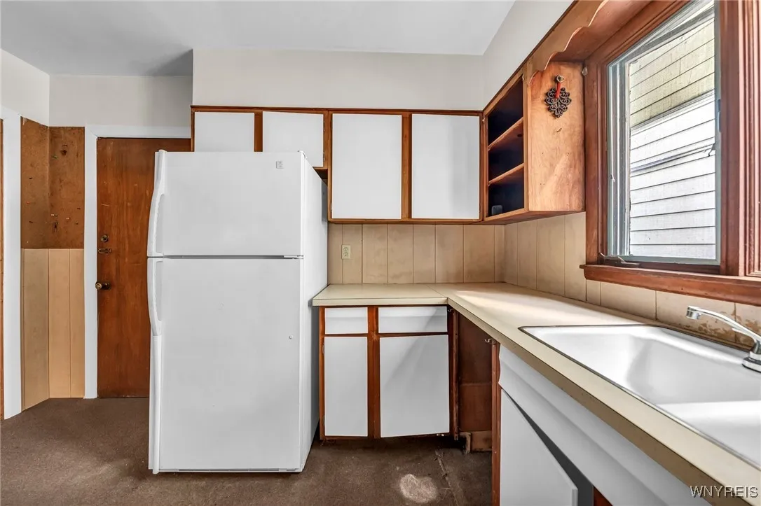 296 West Delavan Avenue N, Buffalo, New York 14213, Buffalo, New York 14213, 5 Bedrooms Bedrooms, ,2 BathroomsBathrooms,Residential,Closed,296 West Delavan Avenue N, Buffalo, New York 14213,0,B1566115