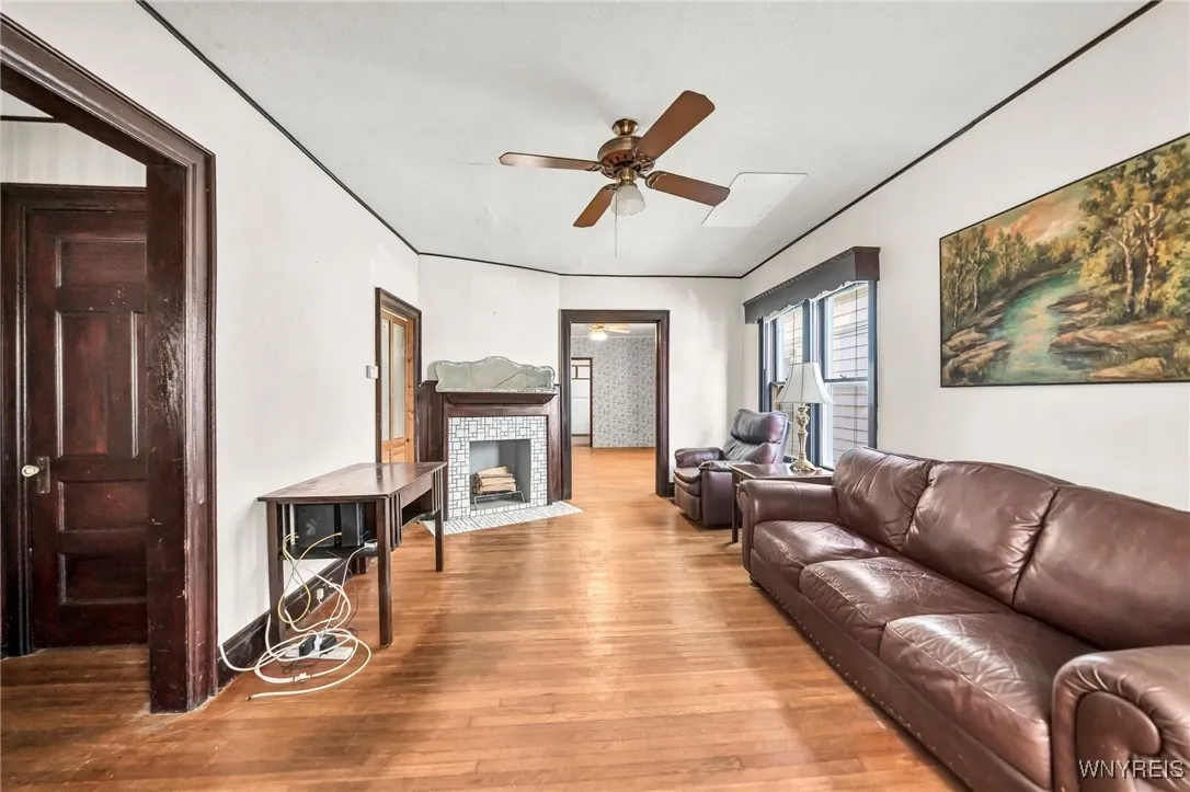 296 West Delavan Avenue N, Buffalo, New York 14213, Buffalo, New York 14213, 5 Bedrooms Bedrooms, ,2 BathroomsBathrooms,Residential,Closed,296 West Delavan Avenue N, Buffalo, New York 14213,0,B1566115