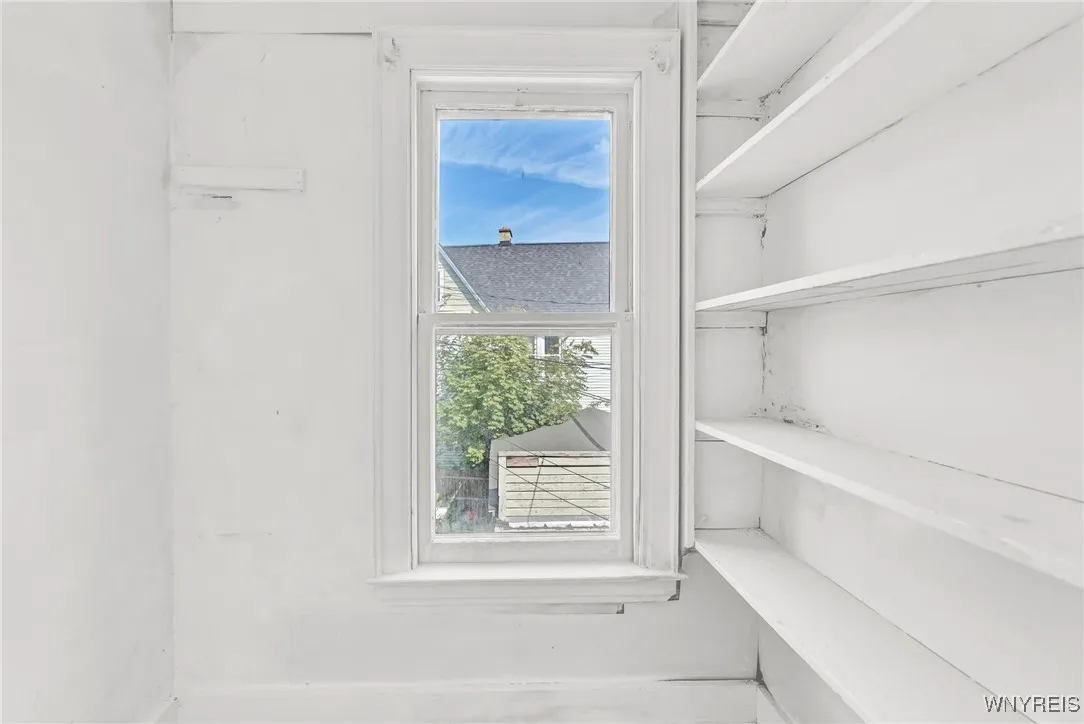 296 West Delavan Avenue N, Buffalo, New York 14213, Buffalo, New York 14213, 5 Bedrooms Bedrooms, ,2 BathroomsBathrooms,Residential,Closed,296 West Delavan Avenue N, Buffalo, New York 14213,0,B1566115