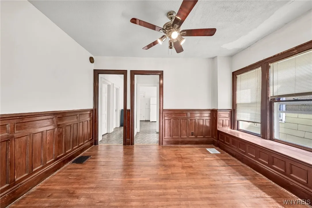 296 West Delavan Avenue N, Buffalo, New York 14213, Buffalo, New York 14213, 5 Bedrooms Bedrooms, ,2 BathroomsBathrooms,Residential,Closed,296 West Delavan Avenue N, Buffalo, New York 14213,0,B1566115