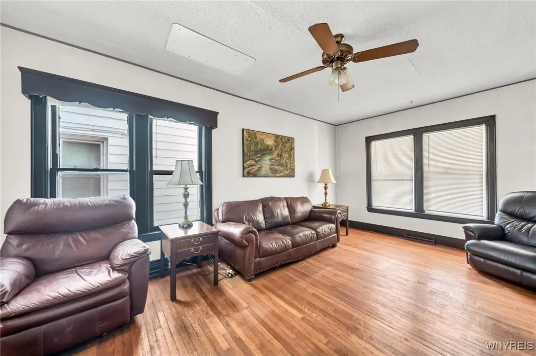 296 West Delavan Avenue N, Buffalo, New York 14213, Buffalo, New York 14213, 5 Bedrooms Bedrooms, ,2 BathroomsBathrooms,Residential,Closed,296 West Delavan Avenue N, Buffalo, New York 14213,0,B1566115