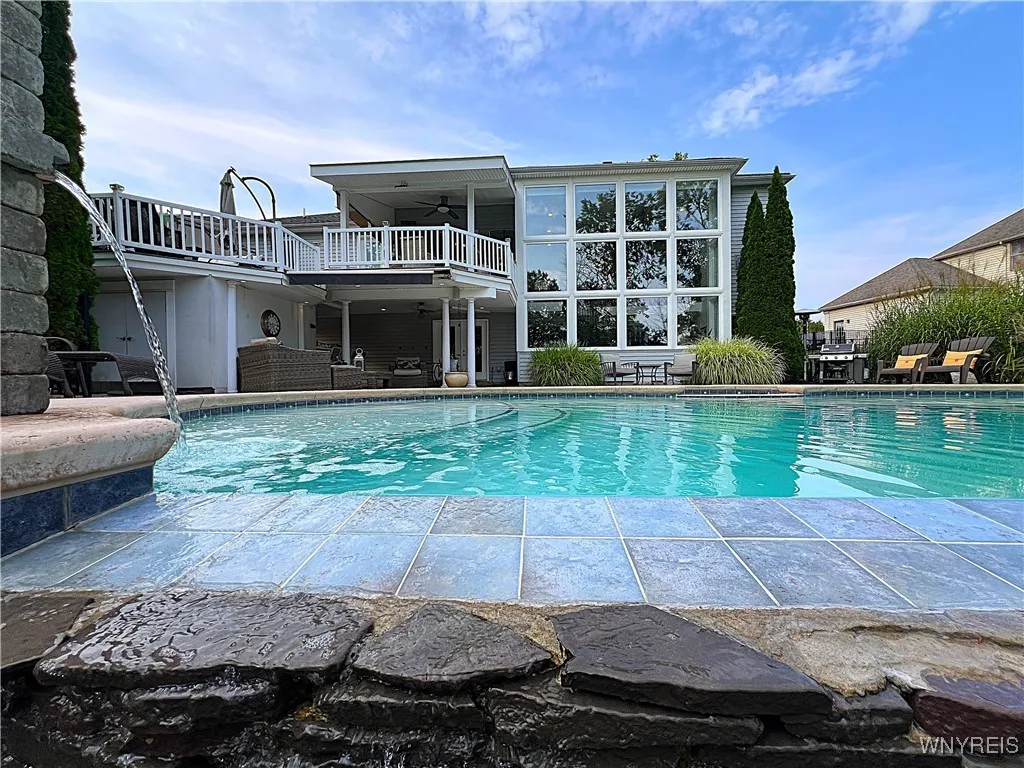 271 Forest Creek Lane, Grand Island, New York 1407, Grand Island, New York 14072, 5 Bedrooms Bedrooms, 9 Rooms Rooms,2 BathroomsBathrooms,Residential,Closed,271 Forest Creek Lane, Grand Island, New York 1407,0,B1565883