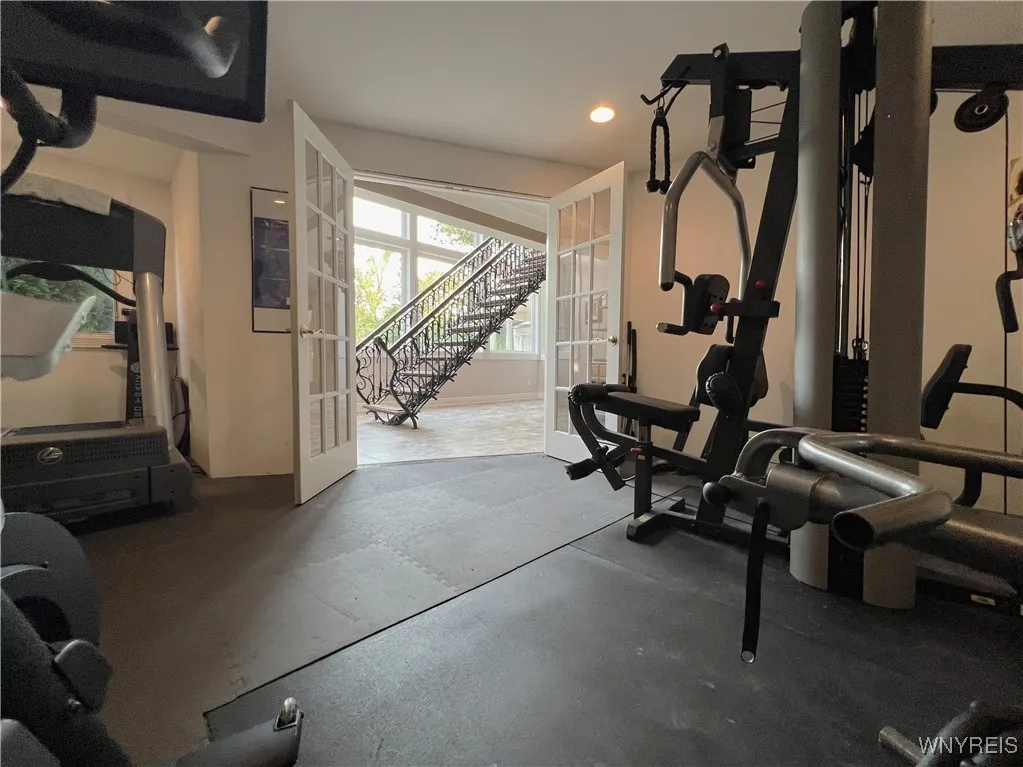 271 Forest Creek Lane, Grand Island, New York 1407, Grand Island, New York 14072, 5 Bedrooms Bedrooms, 9 Rooms Rooms,2 BathroomsBathrooms,Residential,Closed,271 Forest Creek Lane, Grand Island, New York 1407,0,B1565883