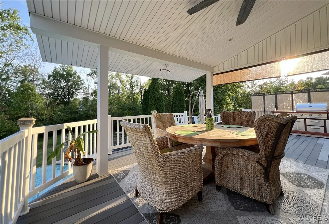 271 Forest Creek Lane, Grand Island, New York 1407, Grand Island, New York 14072, 5 Bedrooms Bedrooms, 9 Rooms Rooms,2 BathroomsBathrooms,Residential,Closed,271 Forest Creek Lane, Grand Island, New York 1407,0,B1565883