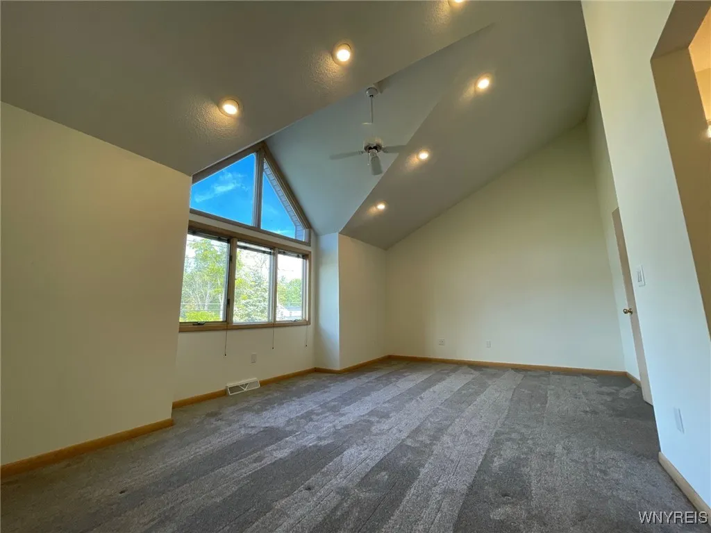 4553 Abbott Road 4551, Orchard Park, New York 1412, Orchard Park, New York 14127, 2 Bedrooms Bedrooms, 9 Rooms Rooms,1 BathroomBathrooms,Residential Lease,Closed,4553 Abbott Road 4551, Orchard Park, New York 1412,0,B1566743