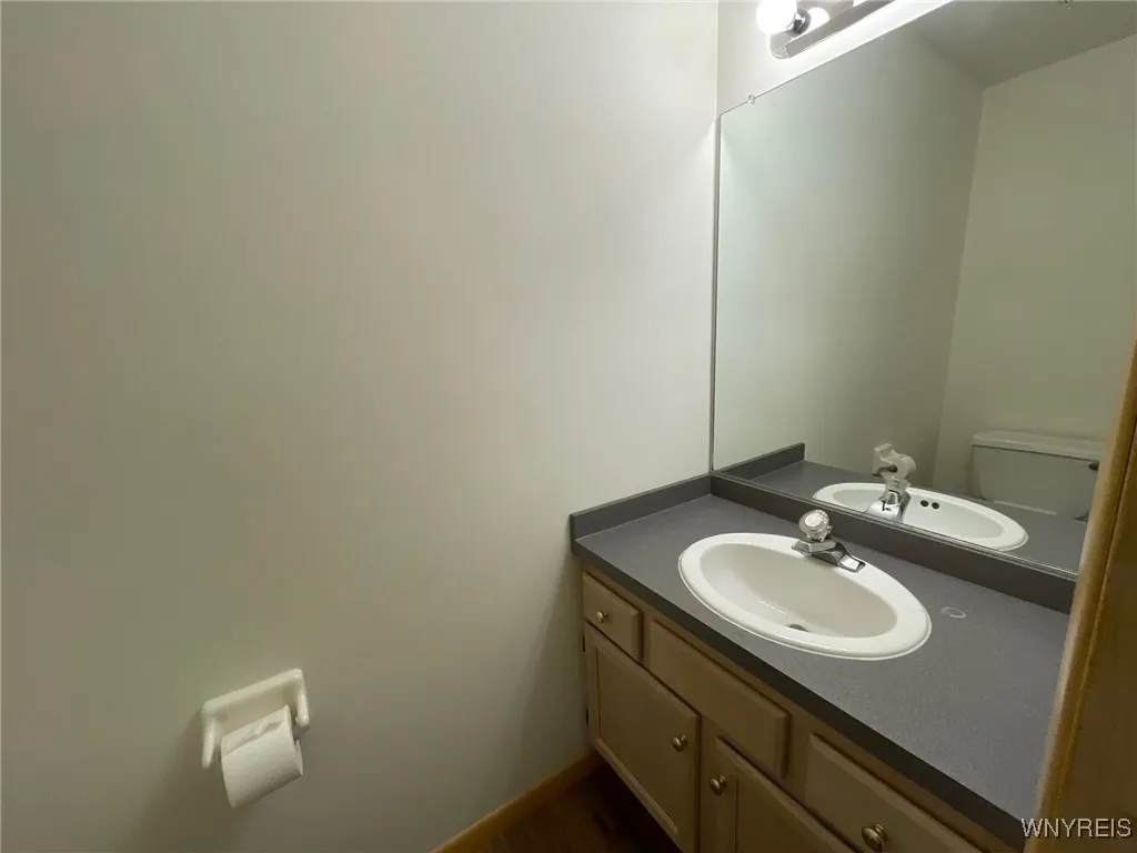 4553 Abbott Road 4551, Orchard Park, New York 1412, Orchard Park, New York 14127, 2 Bedrooms Bedrooms, 9 Rooms Rooms,1 BathroomBathrooms,Residential Lease,Closed,4553 Abbott Road 4551, Orchard Park, New York 1412,0,B1566743