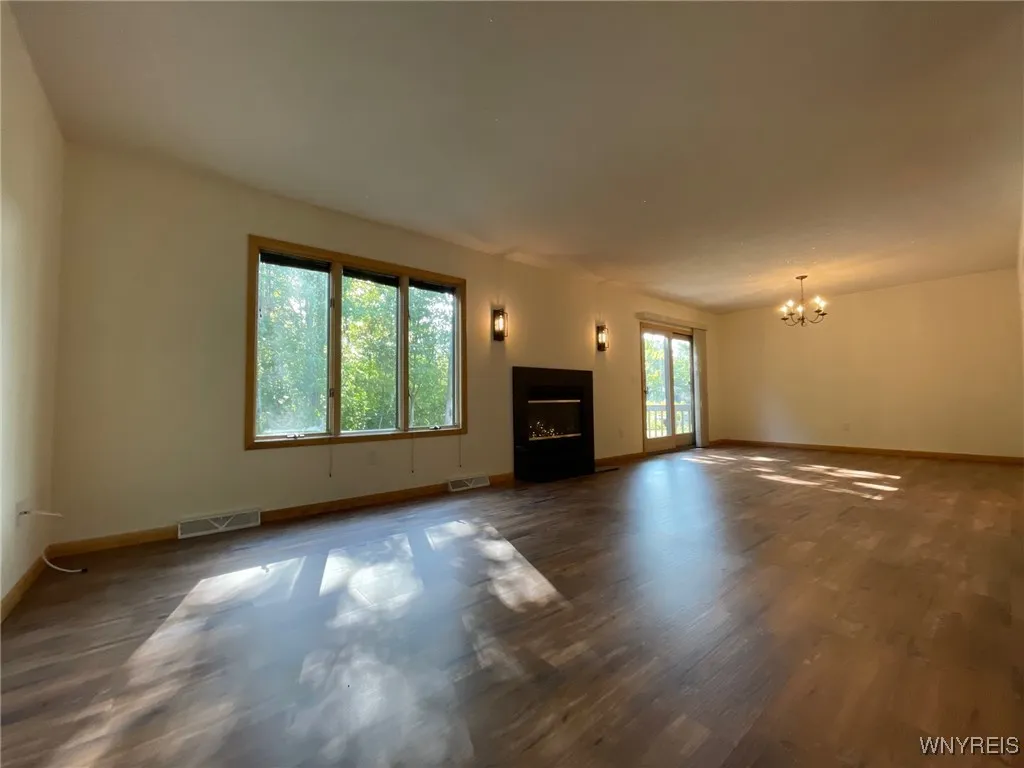 4553 Abbott Road 4551, Orchard Park, New York 1412, Orchard Park, New York 14127, 2 Bedrooms Bedrooms, 9 Rooms Rooms,1 BathroomBathrooms,Residential Lease,Closed,4553 Abbott Road 4551, Orchard Park, New York 1412,0,B1566743