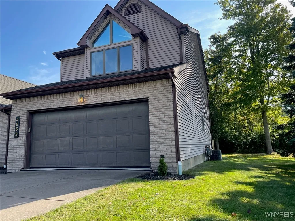 4553 Abbott Road 4551, Orchard Park, New York 1412, Orchard Park, New York 14127, 2 Bedrooms Bedrooms, 9 Rooms Rooms,1 BathroomBathrooms,Residential Lease,Closed,4553 Abbott Road 4551, Orchard Park, New York 1412,0,B1566743