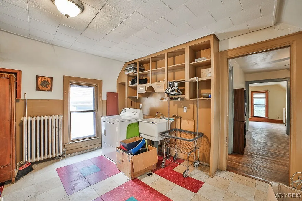 28 19th Street, Buffalo, New York 14213, Buffalo, New York 14213, 3 Bedrooms Bedrooms, 8 Rooms Rooms,2 BathroomsBathrooms,Residential,Closed,28 19th Street, Buffalo, New York 14213,0,B1566553