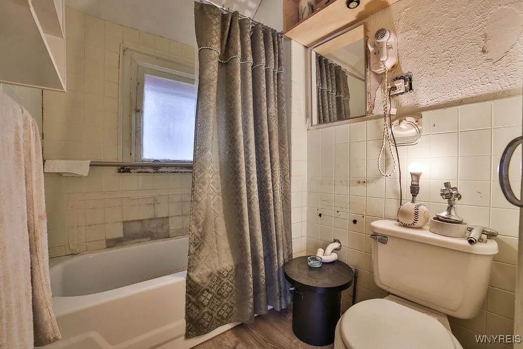 Upstairs Bathroom