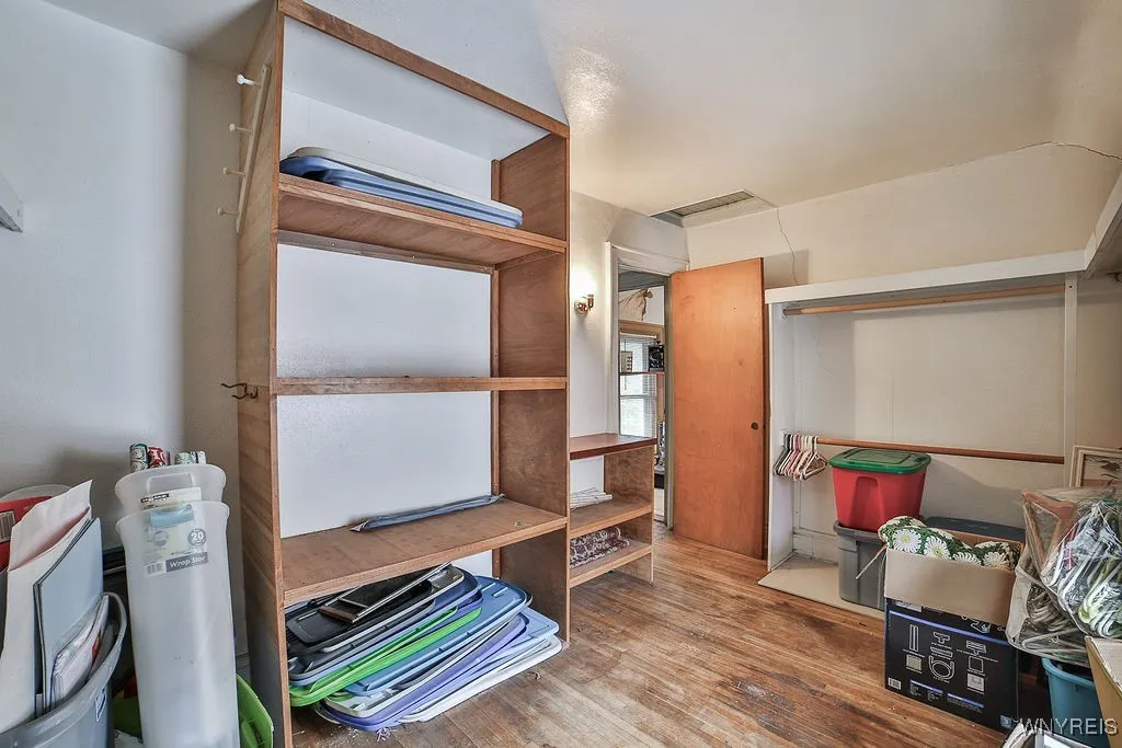 28 19th Street, Buffalo, New York 14213, Buffalo, New York 14213, 3 Bedrooms Bedrooms, 8 Rooms Rooms,2 BathroomsBathrooms,Residential,Closed,28 19th Street, Buffalo, New York 14213,0,B1566553
