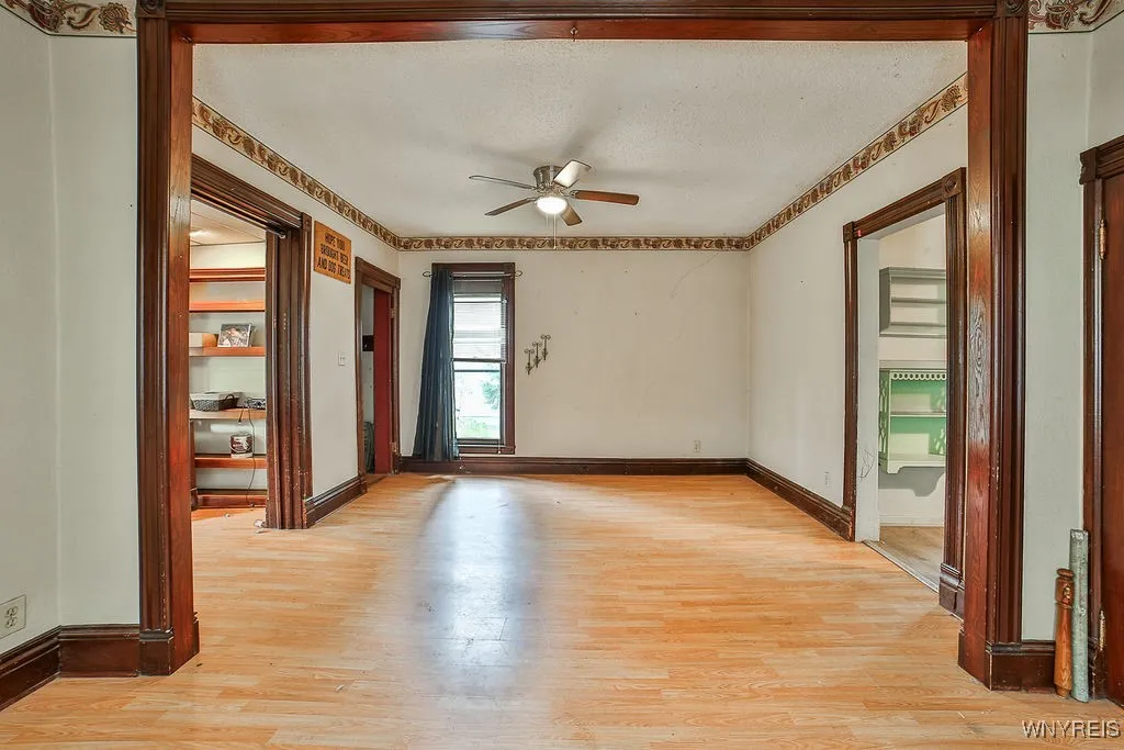 28 19th Street, Buffalo, New York 14213, Buffalo, New York 14213, 3 Bedrooms Bedrooms, 8 Rooms Rooms,2 BathroomsBathrooms,Residential,Closed,28 19th Street, Buffalo, New York 14213,0,B1566553