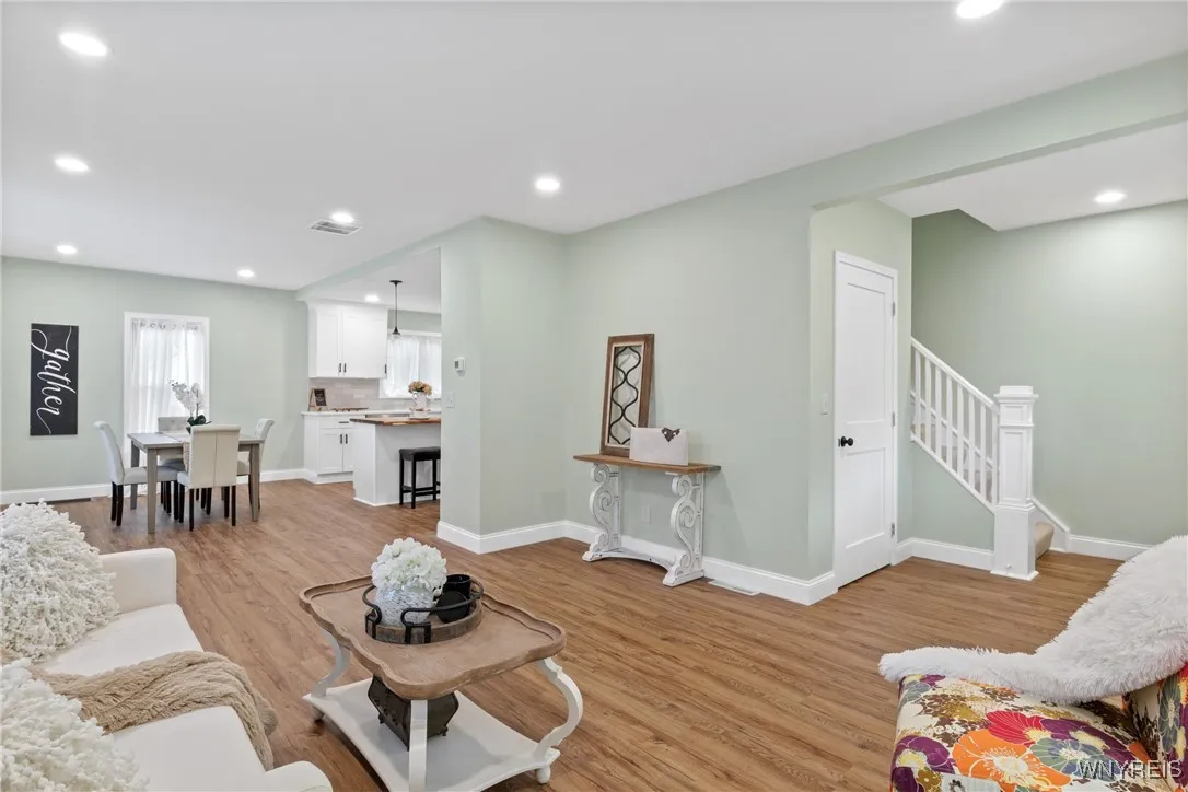 4033 Park Avenue, Hamburg, New York 14075, Hamburg, New York 14075, 3 Bedrooms Bedrooms, 3 Rooms Rooms,1 BathroomBathrooms,Residential,Closed,4033 Park Avenue, Hamburg, New York 14075,0,B1566777