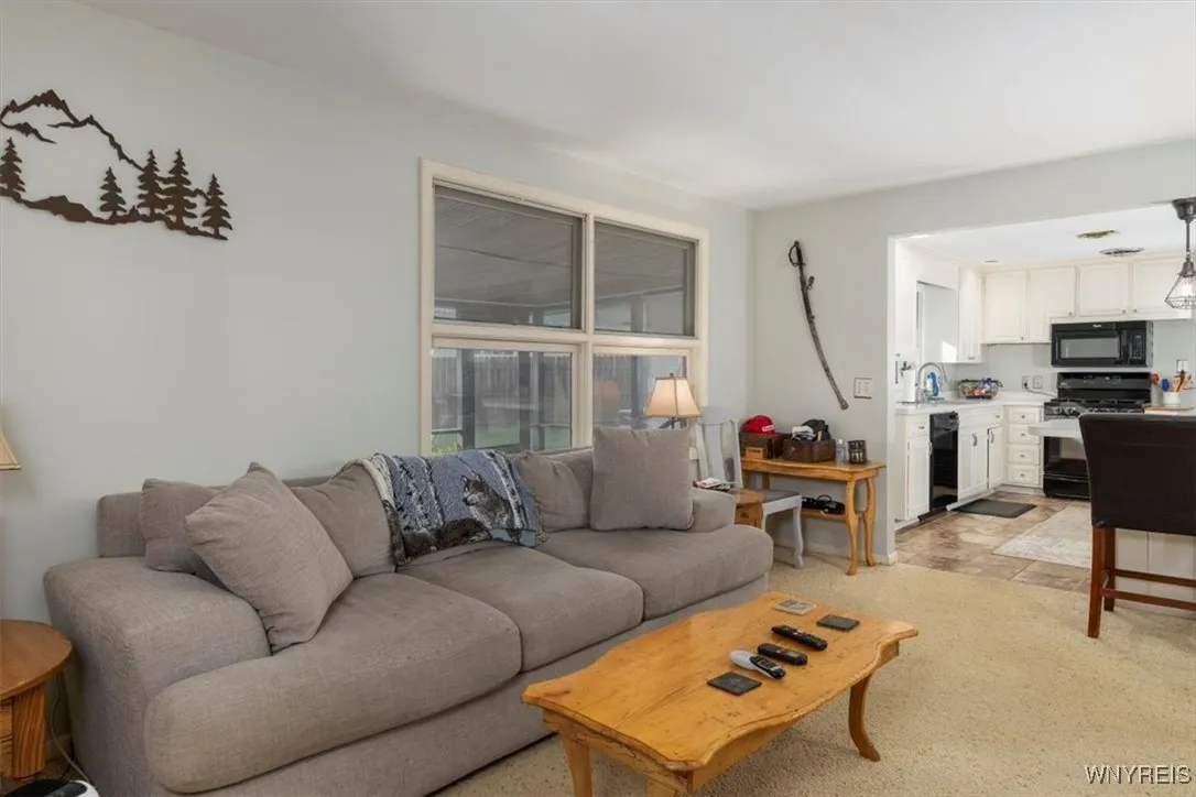 222 Greenwood Drive, Aurora, New York 14052, Aurora, New York 14052, 3 Bedrooms Bedrooms, 8 Rooms Rooms,2 BathroomsBathrooms,Residential,Closed,222 Greenwood Drive, Aurora, New York 14052,0,B1565840