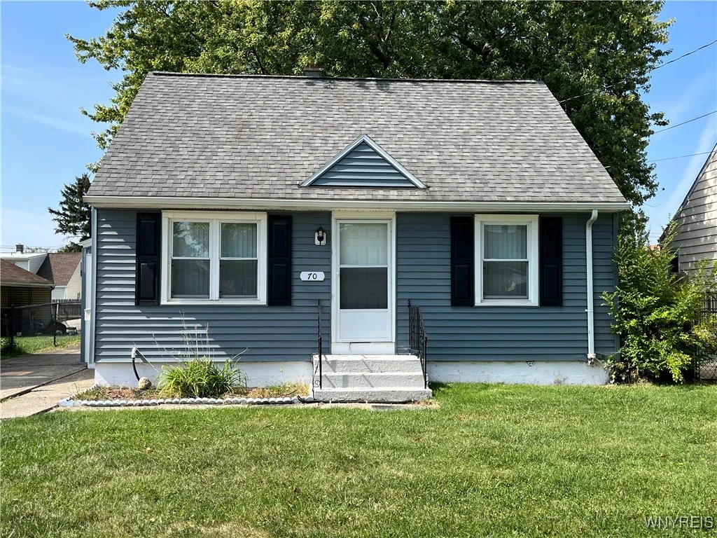 70 Cambria Street, Buffalo, New York 14206, Buffalo, New York 14206, 3 Bedrooms Bedrooms, 5 Rooms Rooms,1 BathroomBathrooms,Residential,Closed,70 Cambria Street, Buffalo, New York 14206,0,B1567125