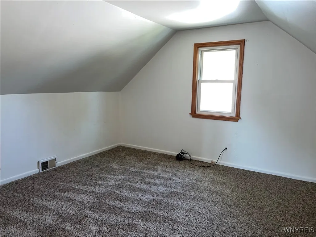 70 Cambria Street, Buffalo, New York 14206, Buffalo, New York 14206, 3 Bedrooms Bedrooms, 5 Rooms Rooms,1 BathroomBathrooms,Residential,Closed,70 Cambria Street, Buffalo, New York 14206,0,B1567125