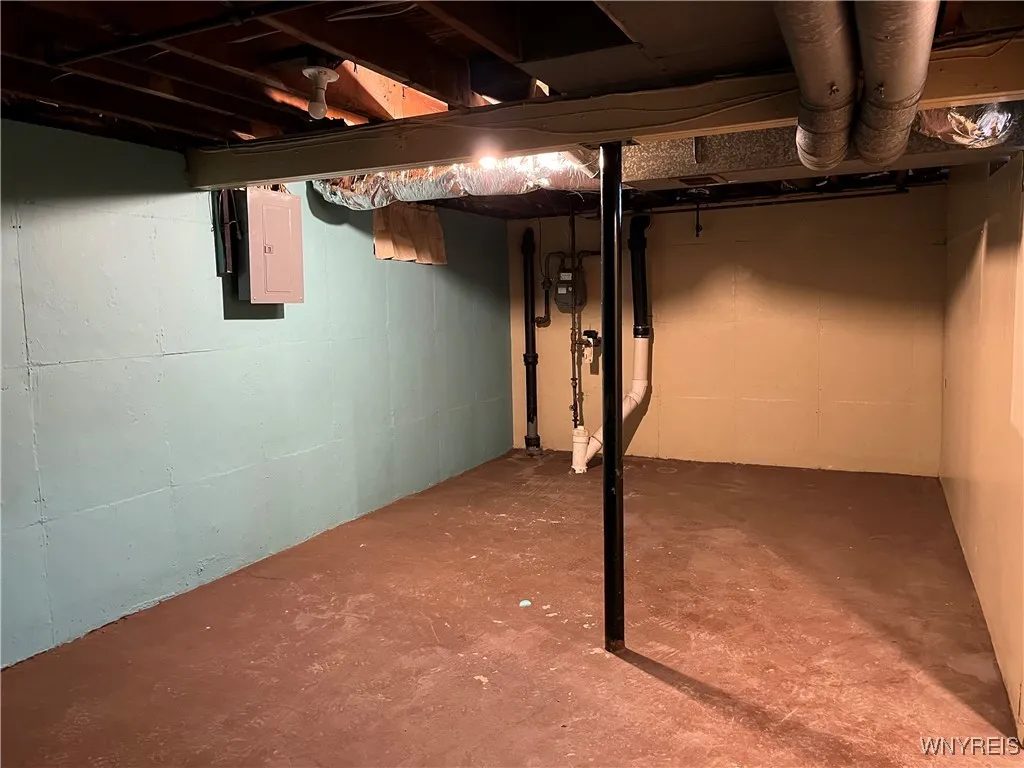 70 Cambria Street, Buffalo, New York 14206, Buffalo, New York 14206, 3 Bedrooms Bedrooms, 5 Rooms Rooms,1 BathroomBathrooms,Residential,Closed,70 Cambria Street, Buffalo, New York 14206,0,B1567125