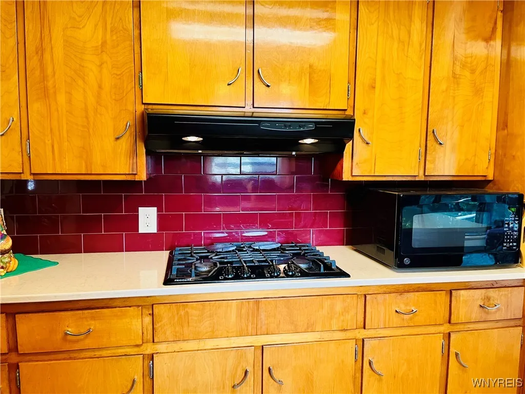 3973 Sowles Road, Hamburg, New York 14075, Hamburg, New York 14075, 4 Bedrooms Bedrooms, 9 Rooms Rooms,2 BathroomsBathrooms,Residential,Closed,3973 Sowles Road, Hamburg, New York 14075,0,B1565054