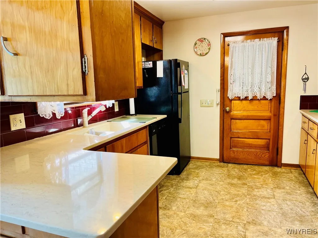 3973 Sowles Road, Hamburg, New York 14075, Hamburg, New York 14075, 4 Bedrooms Bedrooms, 9 Rooms Rooms,2 BathroomsBathrooms,Residential,Closed,3973 Sowles Road, Hamburg, New York 14075,0,B1565054