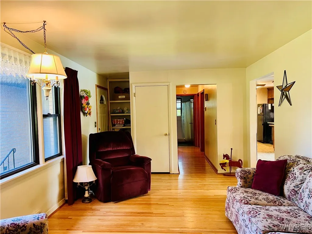 3973 Sowles Road, Hamburg, New York 14075, Hamburg, New York 14075, 4 Bedrooms Bedrooms, 9 Rooms Rooms,2 BathroomsBathrooms,Residential,Closed,3973 Sowles Road, Hamburg, New York 14075,0,B1565054