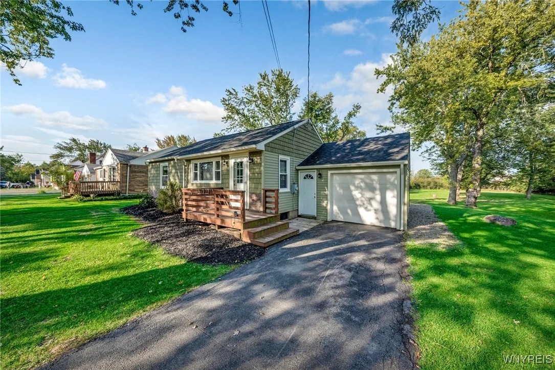 3158 Bieler Road, Orchard Park, New York 14127, Orchard Park, New York 14127, 2 Bedrooms Bedrooms, 3 Rooms Rooms,1 BathroomBathrooms,Residential,Closed,3158 Bieler Road, Orchard Park, New York 14127,0,B1567195