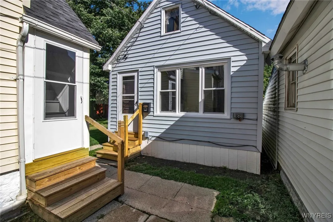 68 Oconnell Avenue, Buffalo, New York 14204, Buffalo, New York 14204, 5 Bedrooms Bedrooms, ,3 BathroomsBathrooms,Residential,Closed,68 Oconnell Avenue, Buffalo, New York 14204,0,B1567362
