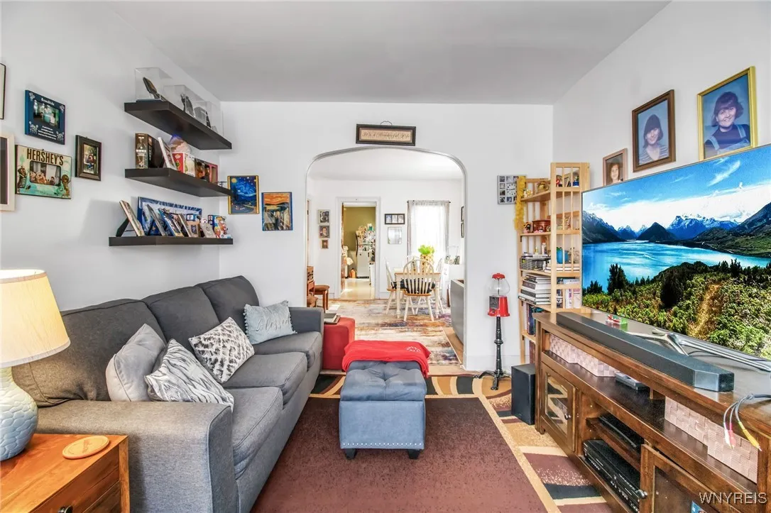 68 Oconnell Avenue, Buffalo, New York 14204, Buffalo, New York 14204, 5 Bedrooms Bedrooms, ,3 BathroomsBathrooms,Residential,Closed,68 Oconnell Avenue, Buffalo, New York 14204,0,B1567362