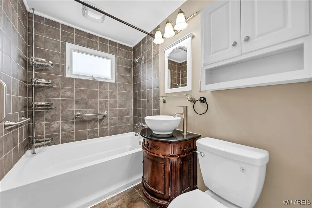 109 Alberta Drive, Amherst, New York 14226, Amherst, New York 14226, 3 Bedrooms Bedrooms, 5 Rooms Rooms,1 BathroomBathrooms,Residential,Closed,109 Alberta Drive, Amherst, New York 14226,0,B1567394