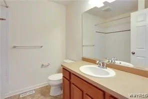 756 Robin Road, Amherst, New York 14228, Amherst, New York 14228, 2 Bedrooms Bedrooms, 5 Rooms Rooms,1 BathroomBathrooms,Residential Lease,Closed,756 Robin Road, Amherst, New York 14228,0,B1567529