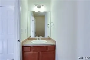 756 Robin Road, Amherst, New York 14228, Amherst, New York 14228, 2 Bedrooms Bedrooms, 5 Rooms Rooms,1 BathroomBathrooms,Residential Lease,Closed,756 Robin Road, Amherst, New York 14228,0,B1567529
