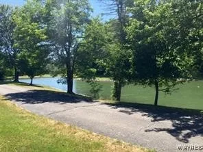756 Robin Road, Amherst, New York 14228, Amherst, New York 14228, 2 Bedrooms Bedrooms, 5 Rooms Rooms,1 BathroomBathrooms,Residential Lease,Closed,756 Robin Road, Amherst, New York 14228,0,B1567529