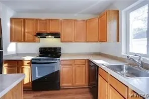 756 Robin Road, Amherst, New York 14228, Amherst, New York 14228, 2 Bedrooms Bedrooms, 5 Rooms Rooms,1 BathroomBathrooms,Residential Lease,Closed,756 Robin Road, Amherst, New York 14228,0,B1567529