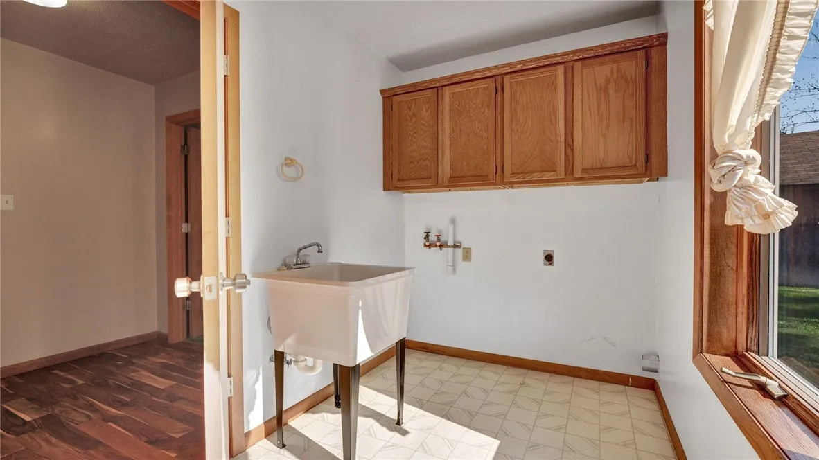 25 Pennbrook Road, Foster Town, Pennsylvania 16727, Foster Town, Pennsylvania 16727, 3 Bedrooms Bedrooms, 7 Rooms Rooms,2 BathroomsBathrooms,Residential,Closed,25 Pennbrook Road, Foster Town, Pennsylvania 16727,0,R1563879